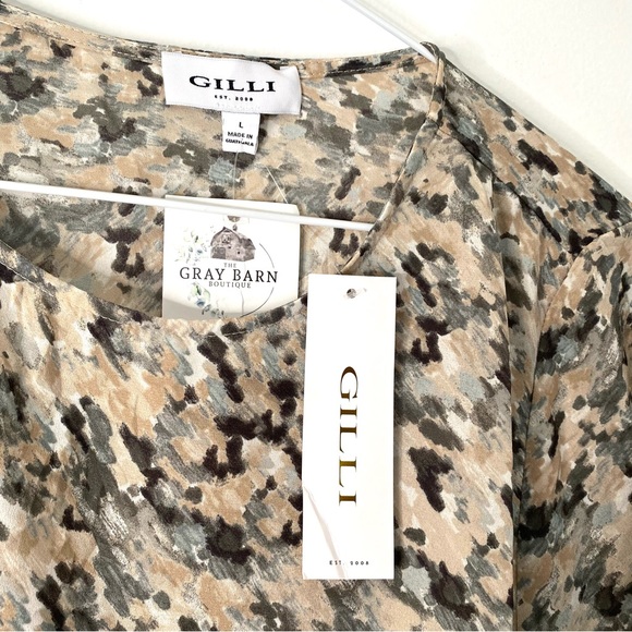 GILLI Blue Watercolour Flowy Top NWT - Picture 4 of 8